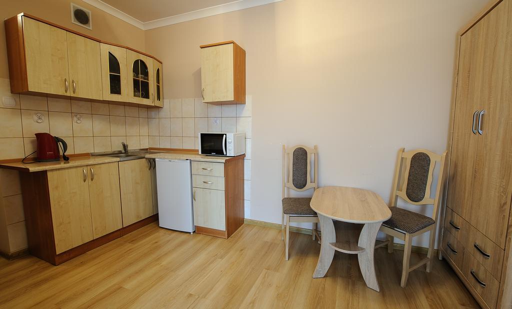 Pokoje I Apartamenty Iwona Цехоцинек Экстерьер фото