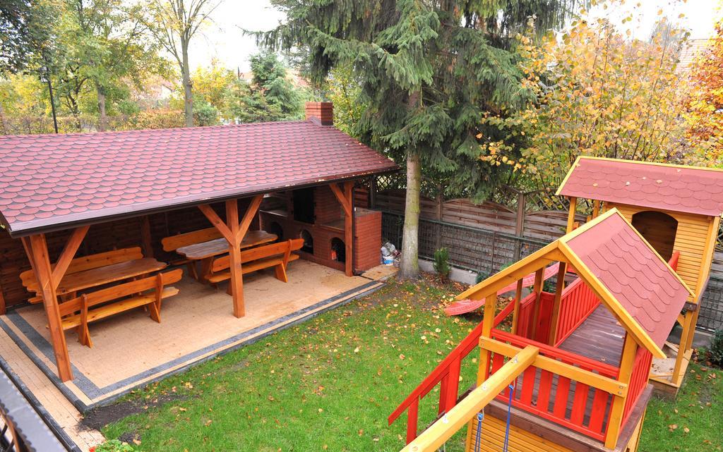 Pokoje I Apartamenty Iwona Цехоцинек Экстерьер фото